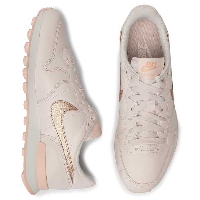 Nike internationalist light new arrivals soft pink