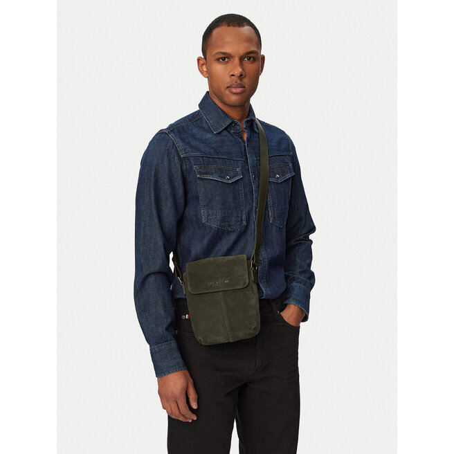 Saszetka Tommy Hilfiger Metal Logo Suede Crossbody Bag AM0AM14262 Zielony -