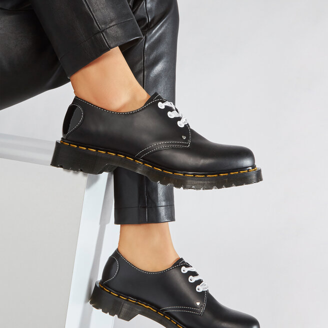 dr martens 1461 contrast stitch