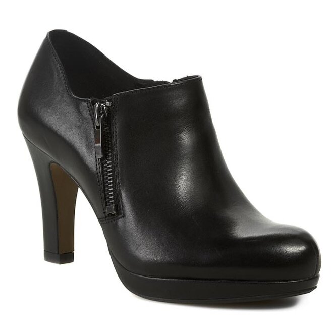 Clarks amos best sale kendra