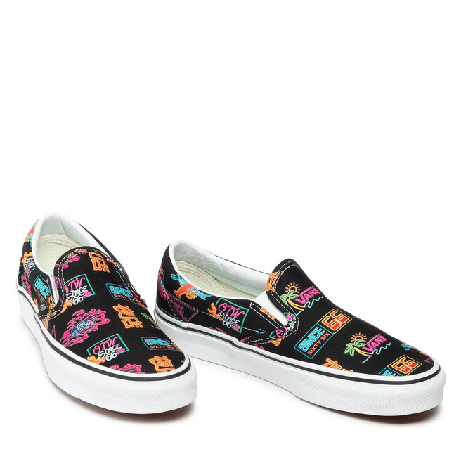 Sneakers aus Stoff Vans Classic Slip On VN000XG8B0K1 Vans Market