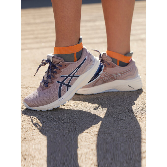 Cip Asics GT 1000 11 1012B494 Mineral Beige Fawn 250 ecipo.hu
