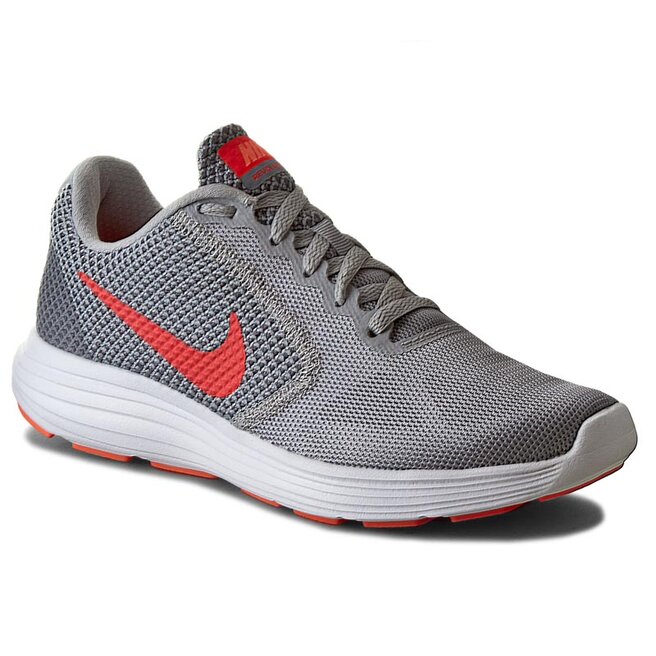 Nike revolution 3 orange top