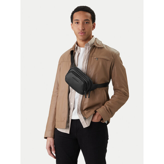 Nerka Armani Exchange XM002032 AF19929 UC001 Czarny -