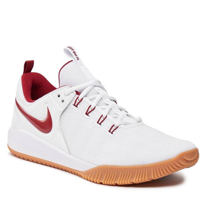 White nike hotsell volleyball shoes hyperace
