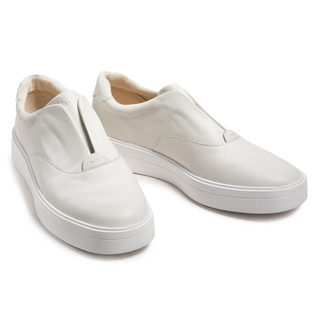 Clarks 2025 hero step