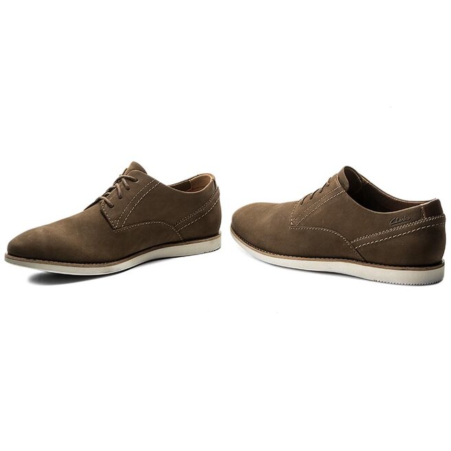 Scarpe basse Clarks Franson Plain 261148897 Brown Nubuck escarpe