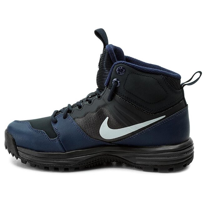 nike dual fusion hills mid