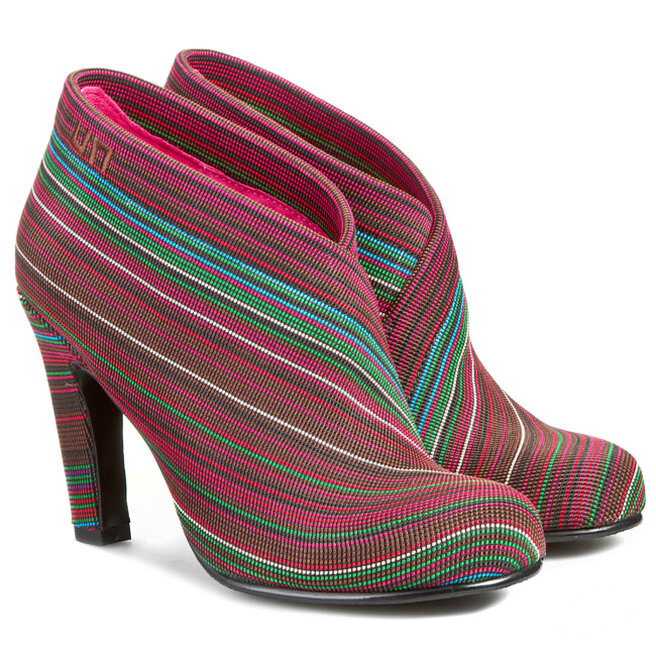 United nude fold new arrivals