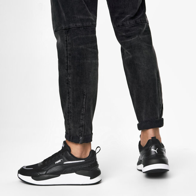 puma x ray 2 on feet