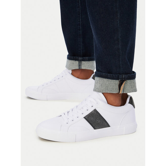 Sneakersy Guess FMTCRI FAL12 Biały
