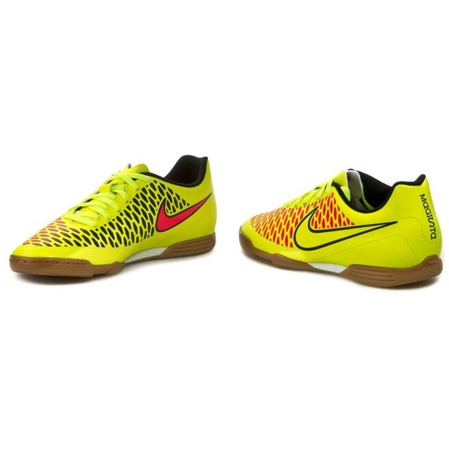 nike magista ola