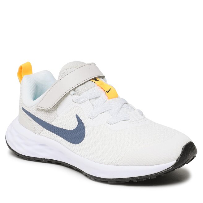 Nike hotsell revolution psv