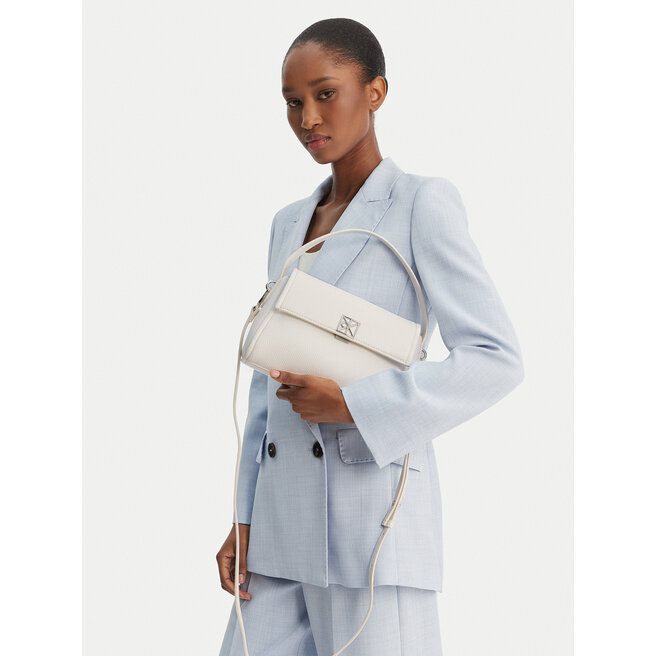 Torebka Calvin Klein Emblem Hw Pebble Shoulder Bag 25 LV04F3425G Biały -