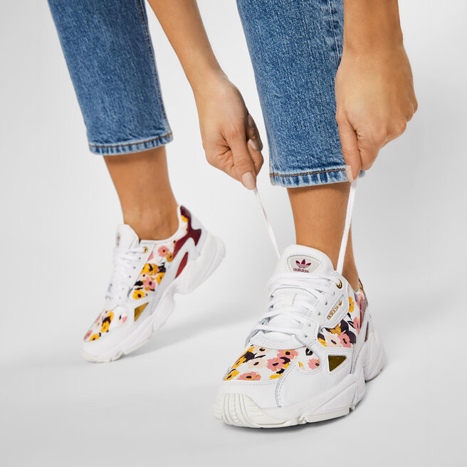 Chaussures adidas Falcon W FW2520 Ftwwht/Powber/Goldmt • Www.chaussures.fr