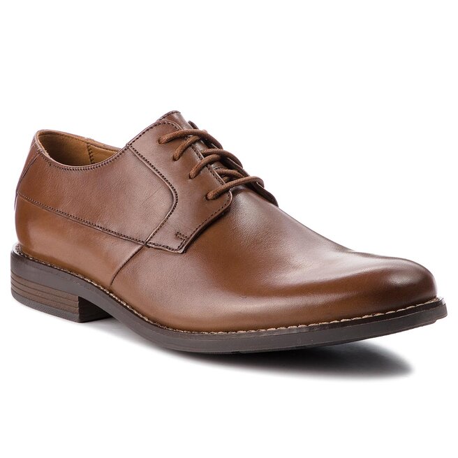 Becken on sale plain clarks