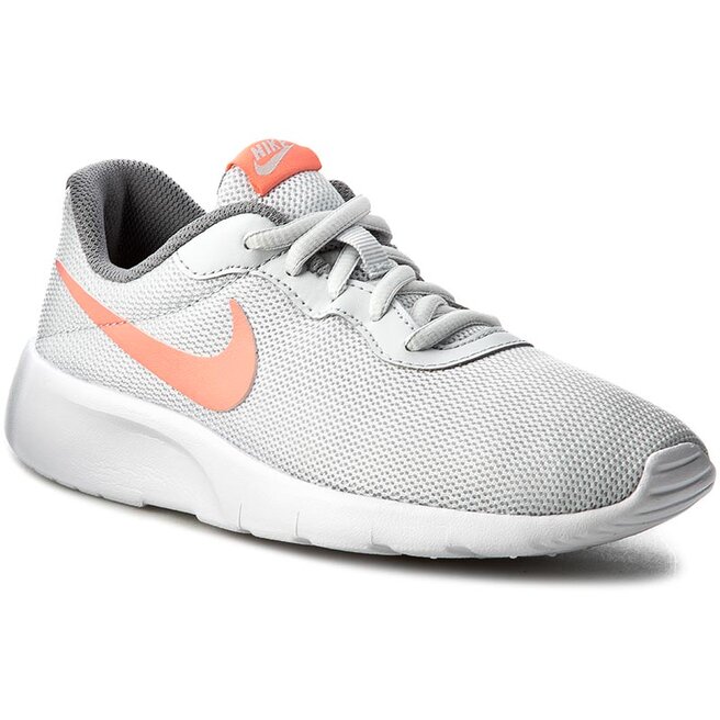 Nike 818384 2024