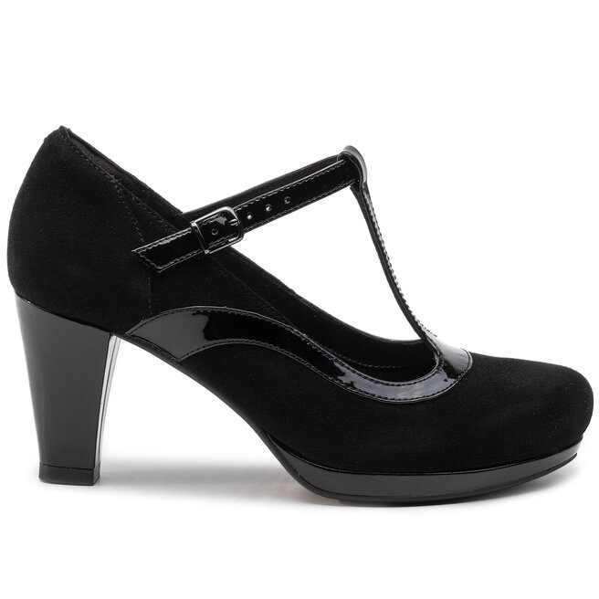 Clarks chorus store pitch black
