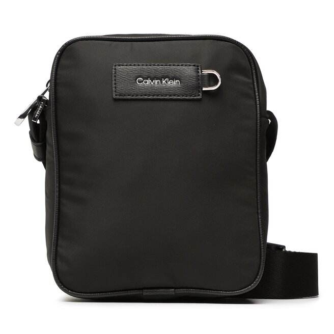 Calvin Klein Válltáska Calvin Klein Ck Elevated Reporter S K50K510037 BAX