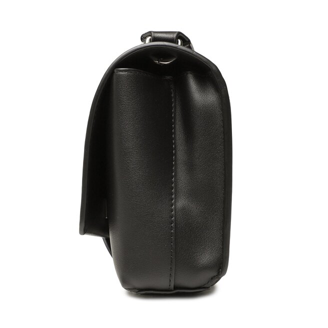 Calvin Klein Jeans Дамска чанта Calvin Klein Jeans Sculpted Ew Flap25 Tag K60K610554 BDS