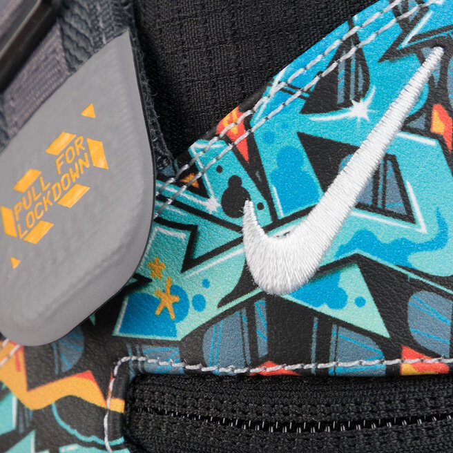Lebron hot sale 13 flyease