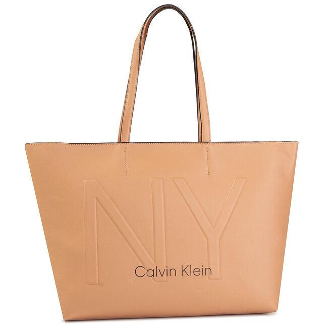 Calvin Klein Táska Calvin Klein Ck Must Psp20 Med Shopper Ny K60K606181 GEI