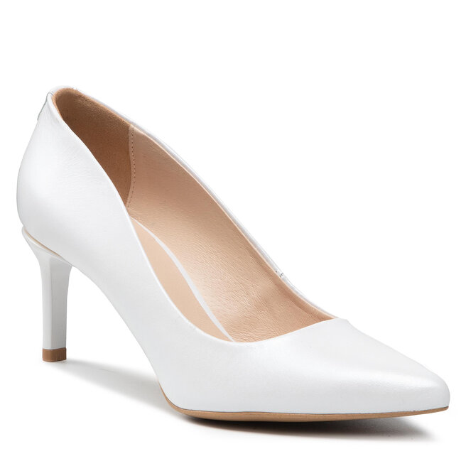 Tacones de sales aguja blancos