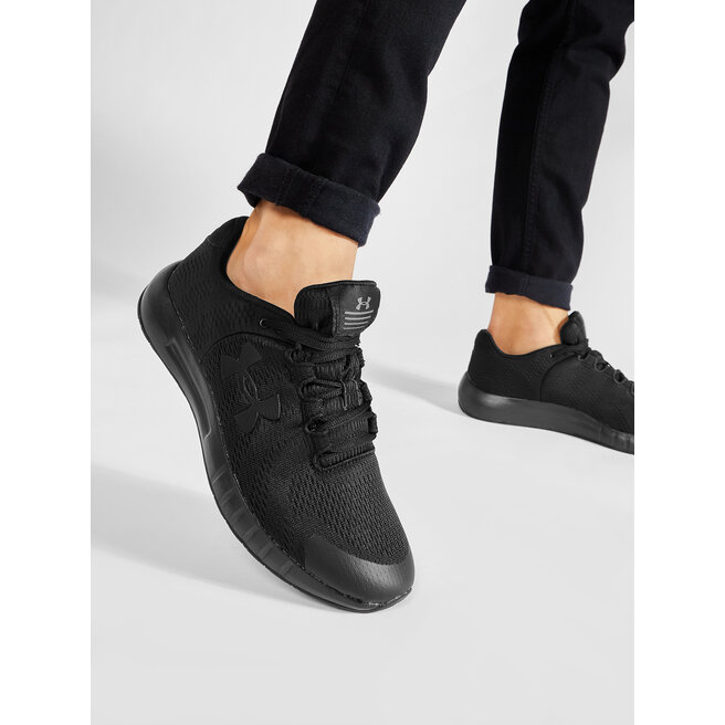 Ua men's micro g pursuit store