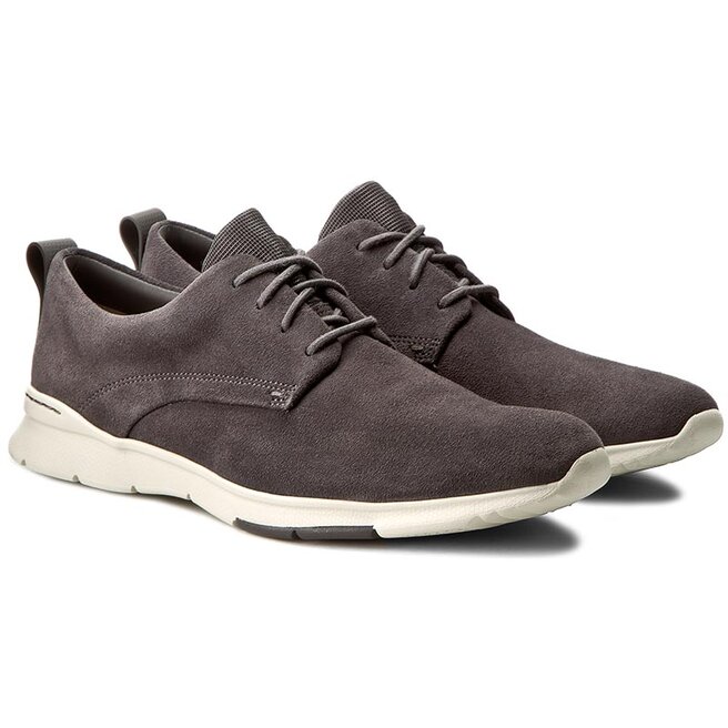 Clarks tynamo walk 2025