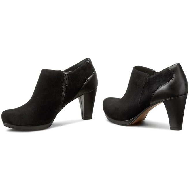 Bottines Clarks Chorus True 261195104 Black Suede chaussures