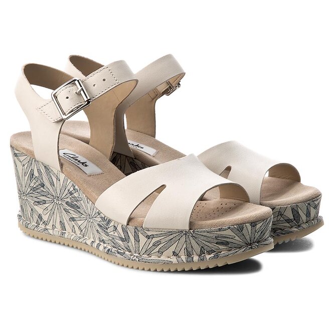 Clarks akilah outlet