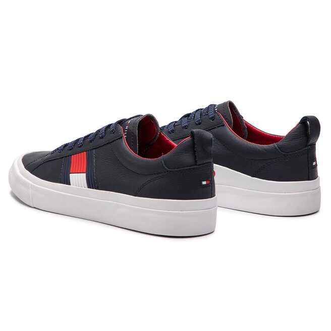 Sneakers Tommy Hilfiger Flag Detail Leather Sneaker FM0FM01712