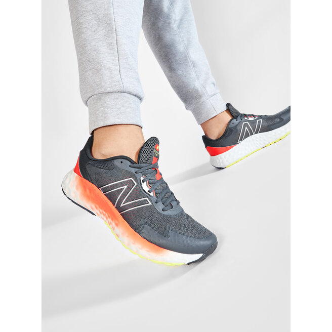 Apavi New Balance Fresh Foam Evoz MEVOZLR Pelēks • Eapavi.lv