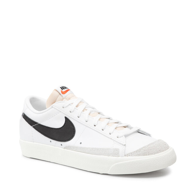 blazer low 77 white black