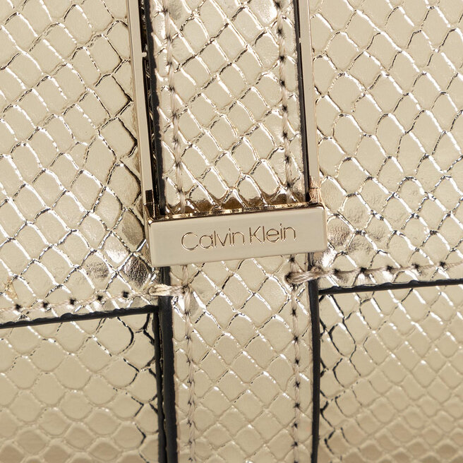 Torebka Calvin Klein Winged Shoulder Bag K60K606017 0F4