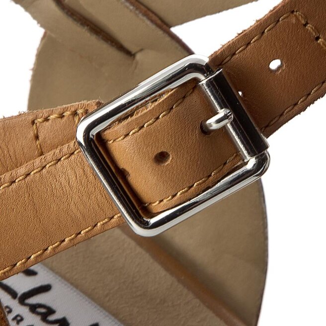 Sanda y Clarks Adesha River 261232264 Tan Leather eobuwie .pl