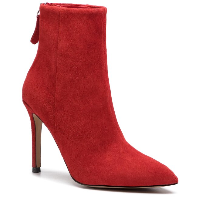 Steve top madden carey