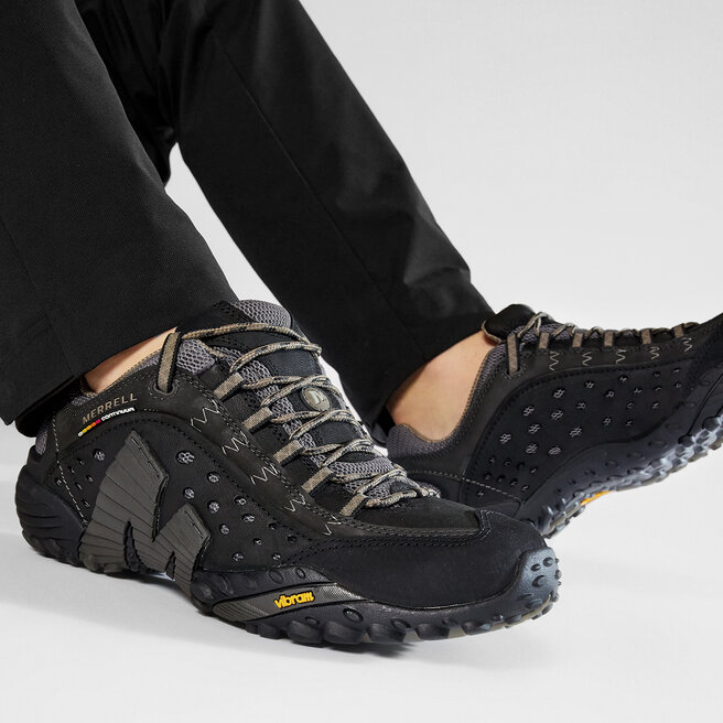 Merrell smooth hotsell black