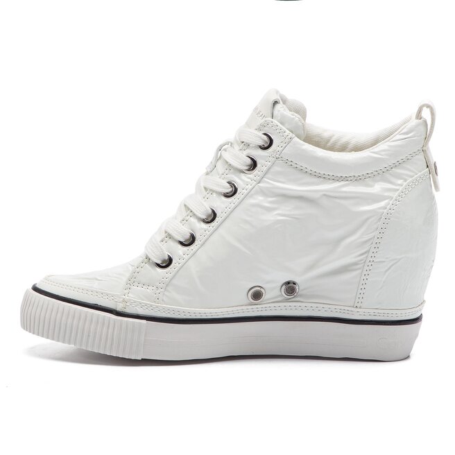 Calvin klein store ritzy white