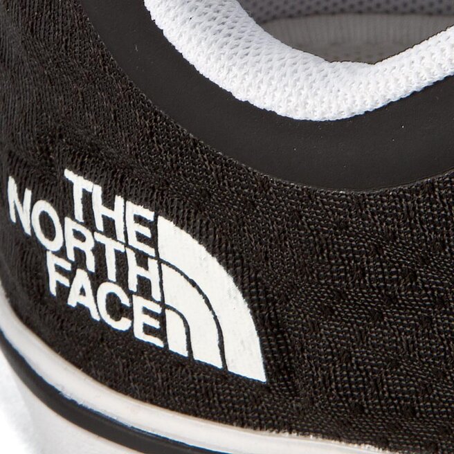 The north face on sale base camp flow sneaker