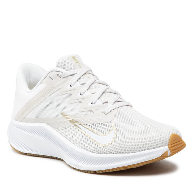 nike quest 3 gold