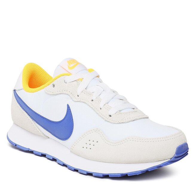 Nike Обувки Nike Md Valiant (GS) CN8558 110 Summit White/Racer Blue