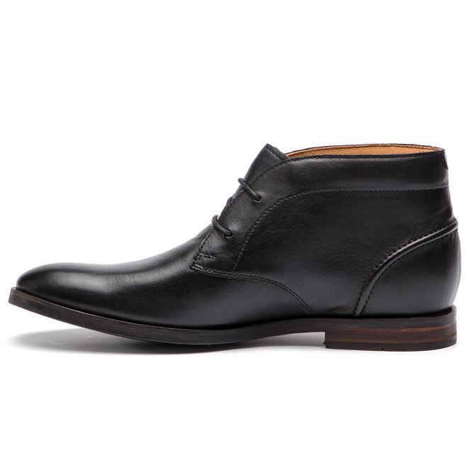 Clarks discount glide chukka