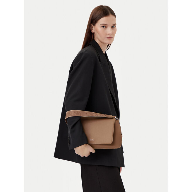 Torebka Calvin Klein K60K613085 Beżowy -