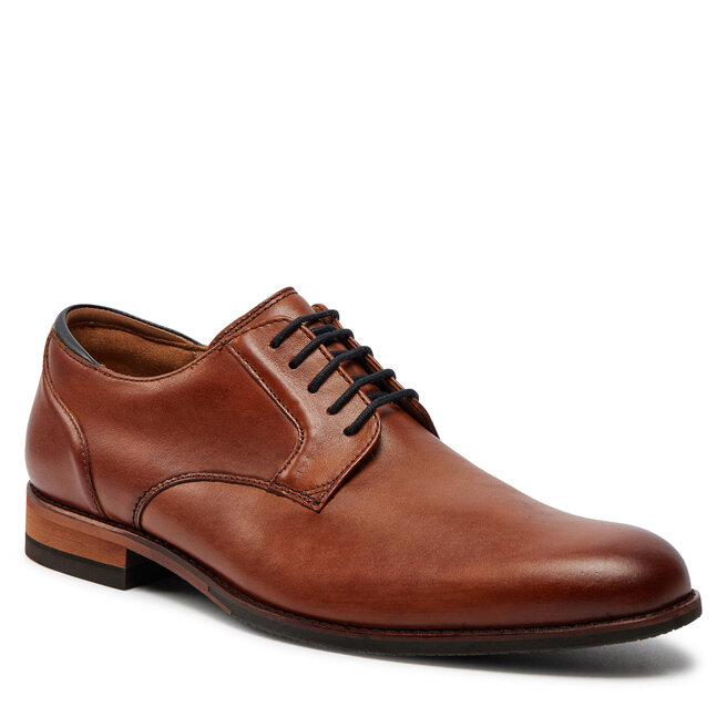 Clarks tan leather shoes store