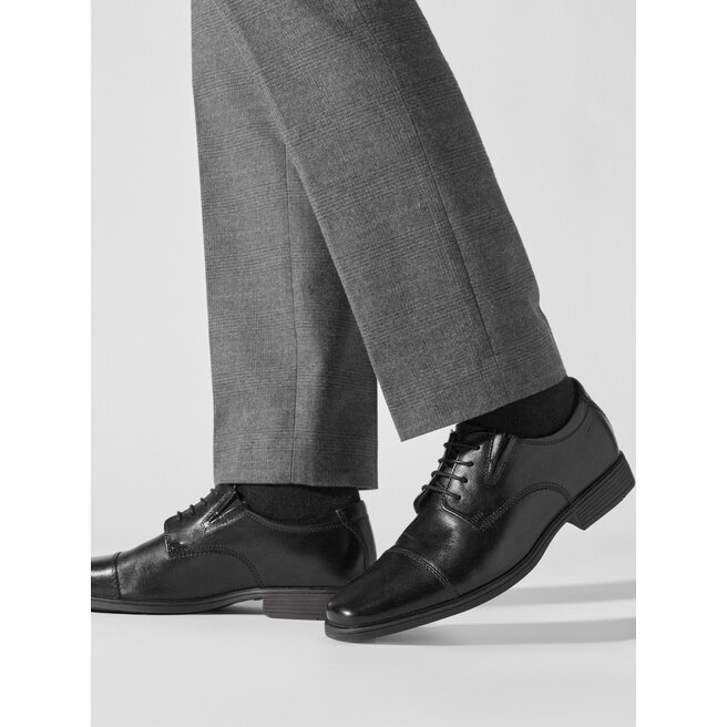 Clarks tilden cap sales black leather