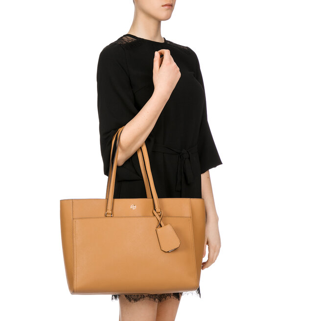 Tory burch robinson cardamom shop