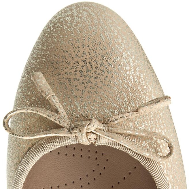 Clarks Eliberry Isla 261188134 Champagne Lea evzuttya .ua