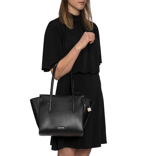 Calvin klein frame medium shopper outlet