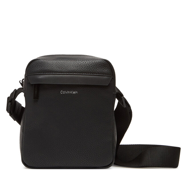 Saszetka Calvin Klein Ck Must Reporter - Czarny